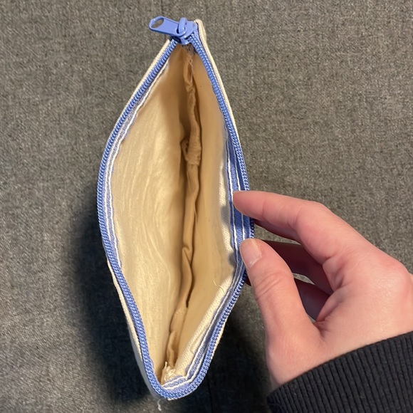 Hanky Panky pouch, NWOT - Picture 5 of 5